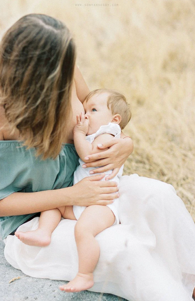 Breastfeeding position