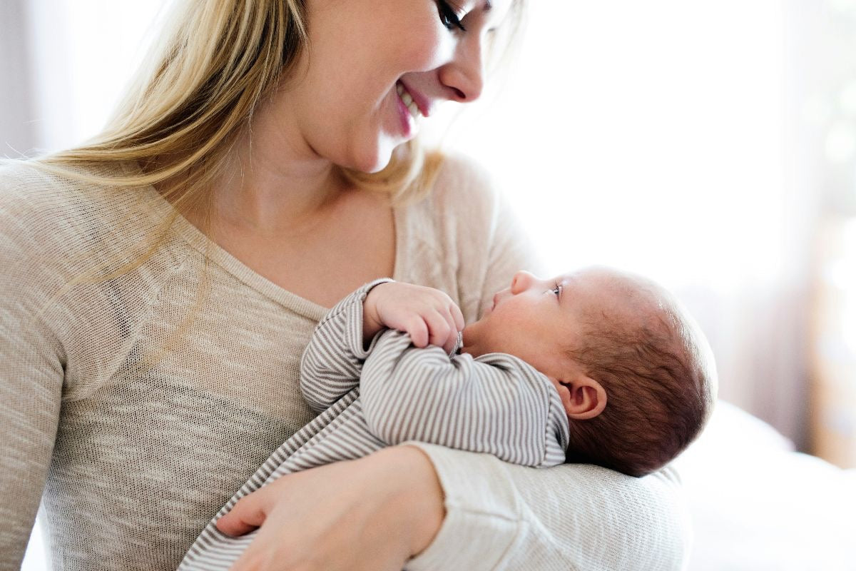 Femme avec son bébé