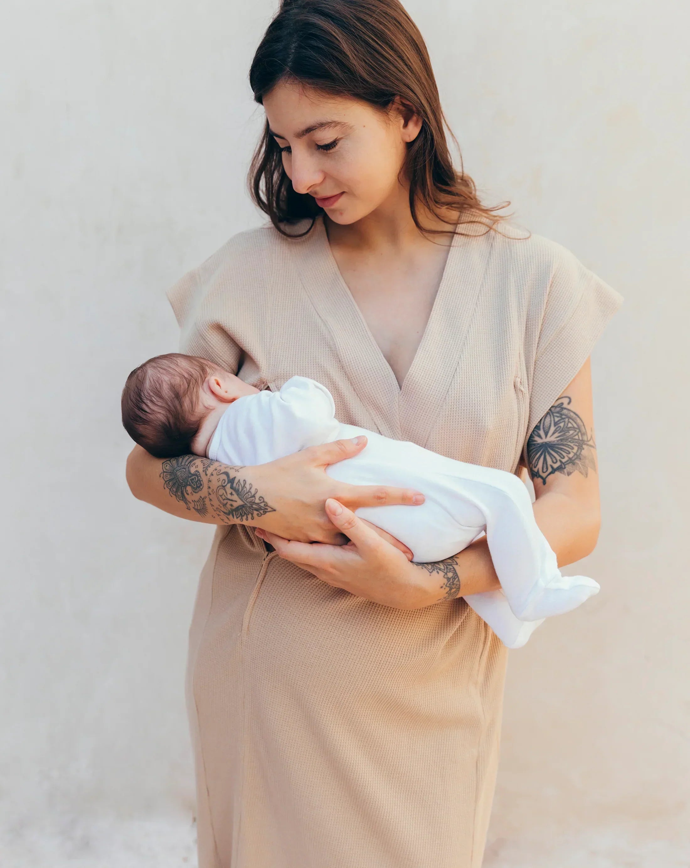 Welches Stillkleid ist im Sommer am bequemsten?