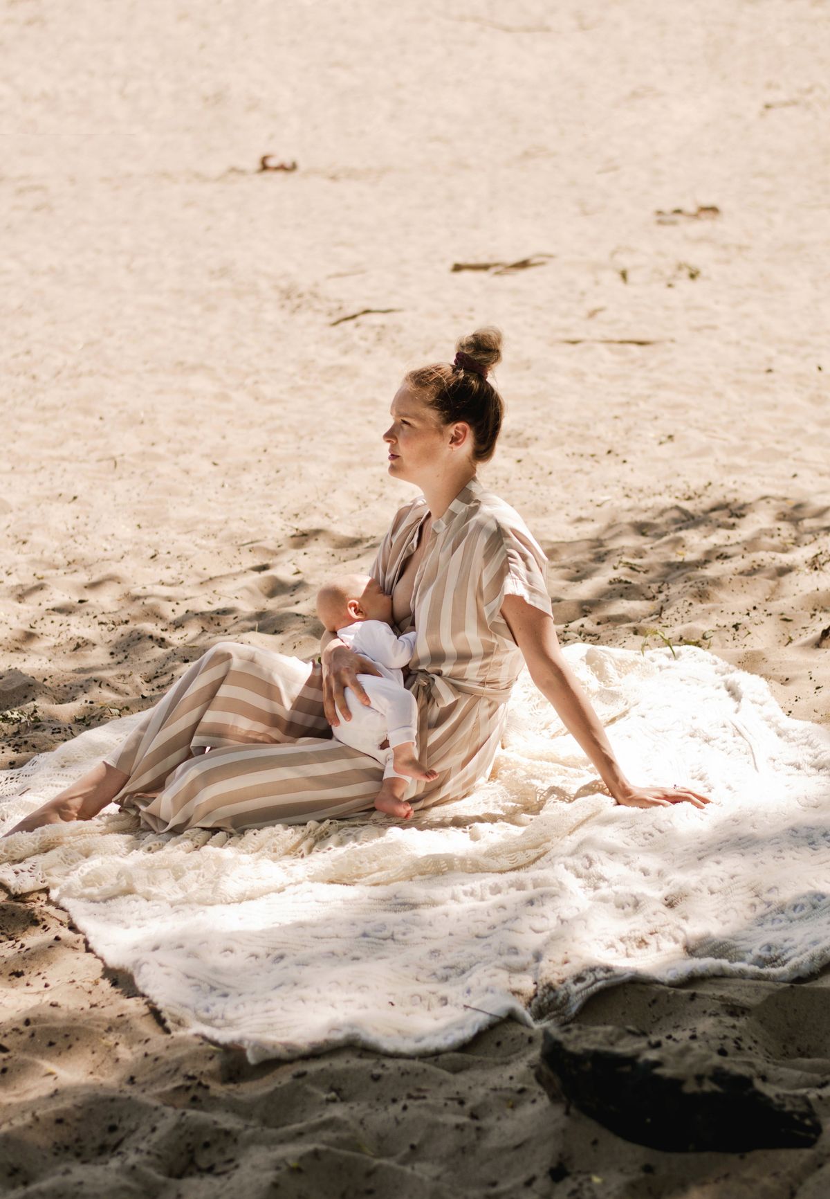 Stilvoll stillen im Sommer: Ein umfassender Leitfaden, um frisch und elegant zu bleiben