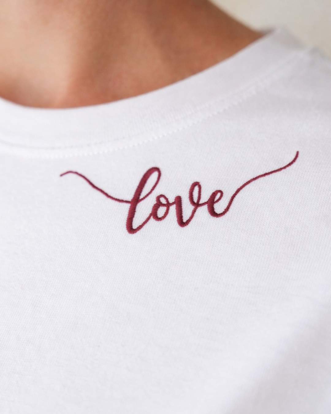 broderie love bordeaux