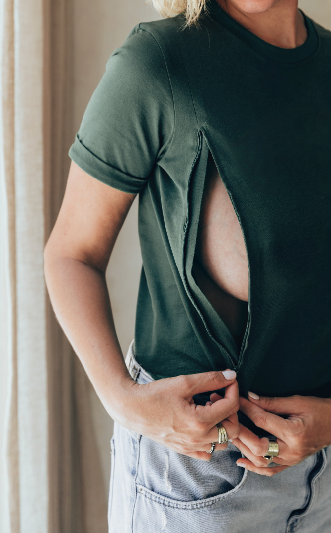 Breastfeeding t-shirt "LOVE" Breastfeeding t-shirt