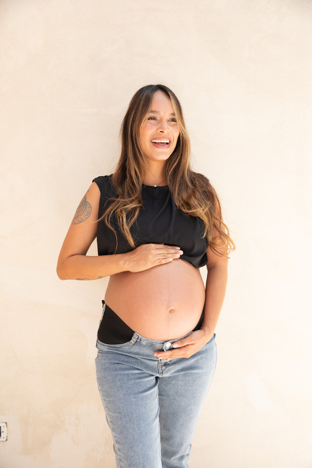 Adjustable maternity jeans