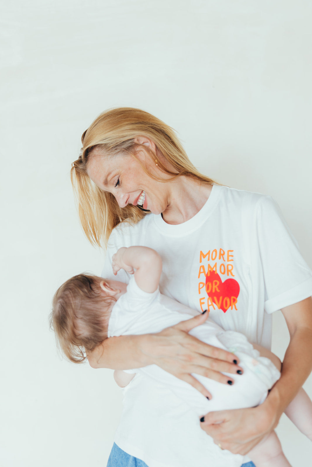 Breastfeeding t-shirt MORE LOVE