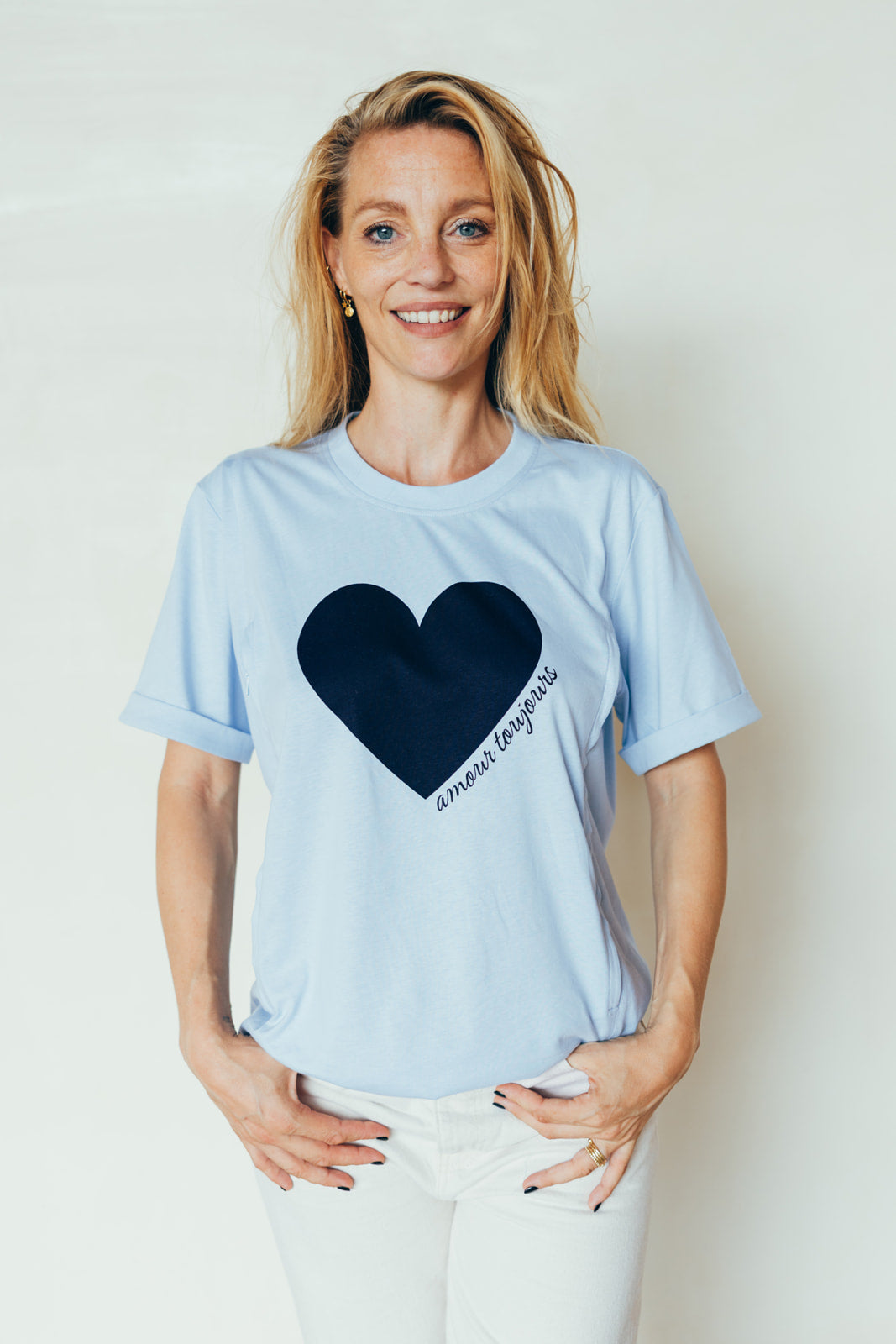 Breastfeeding t-shirt sky AT