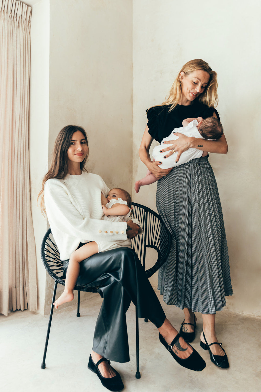 Breastfeeding t-shirt VOLANT black