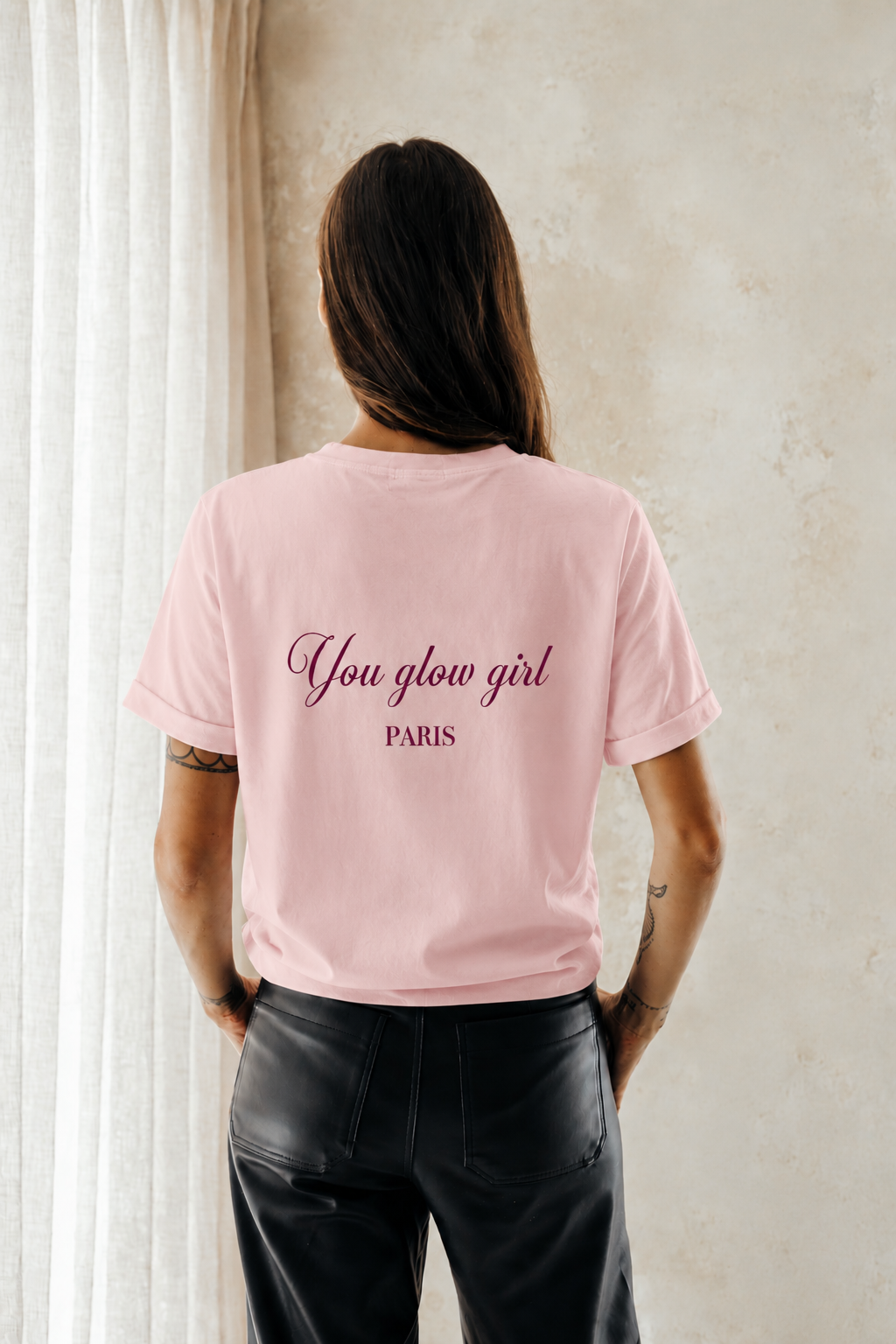 T-shirt d'allaitement de dos avec écrit "You glose girl Paris"