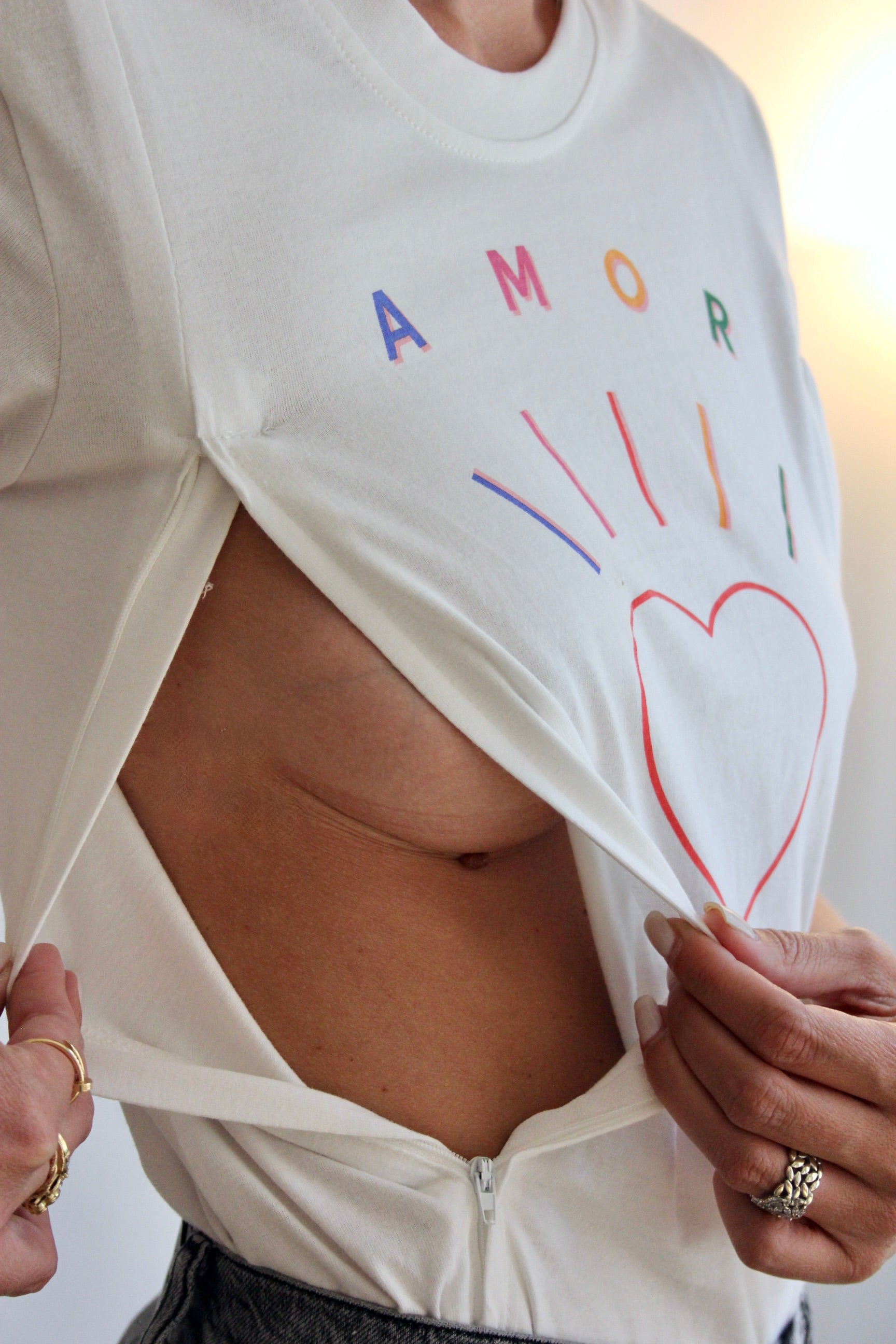 Breastfeeding t-shirt AMOR 