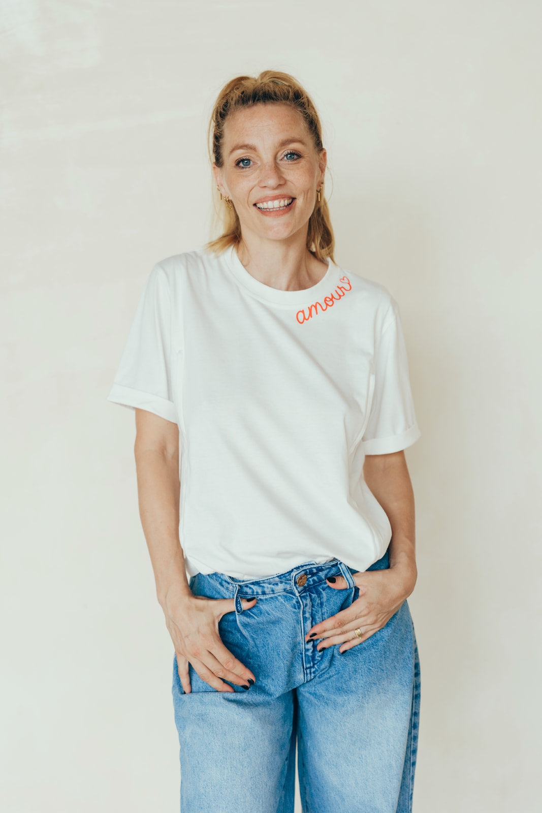 Breastfeeding t-shirt white LOVE