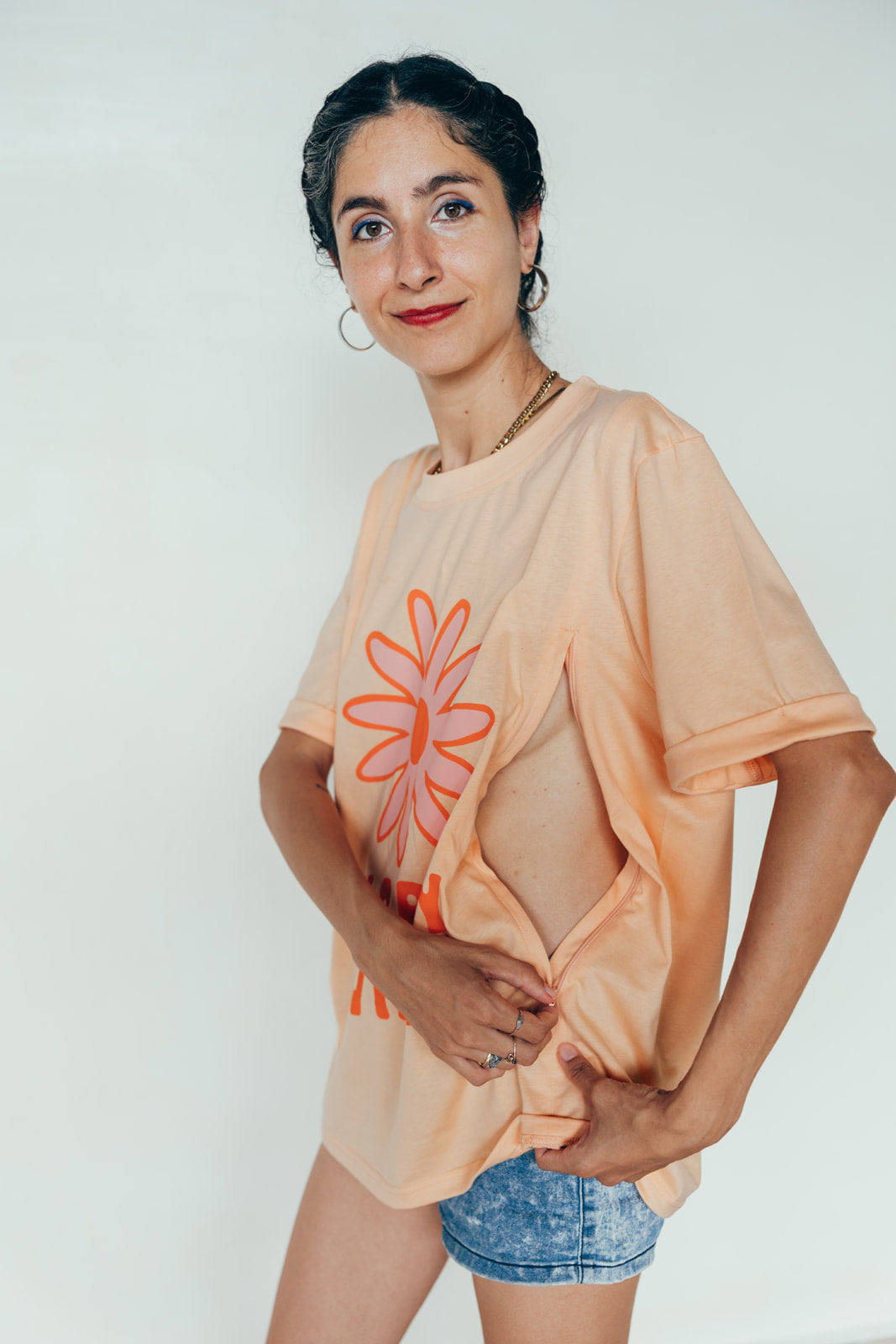 Breastfeeding t-shirt HAPPY VIBES