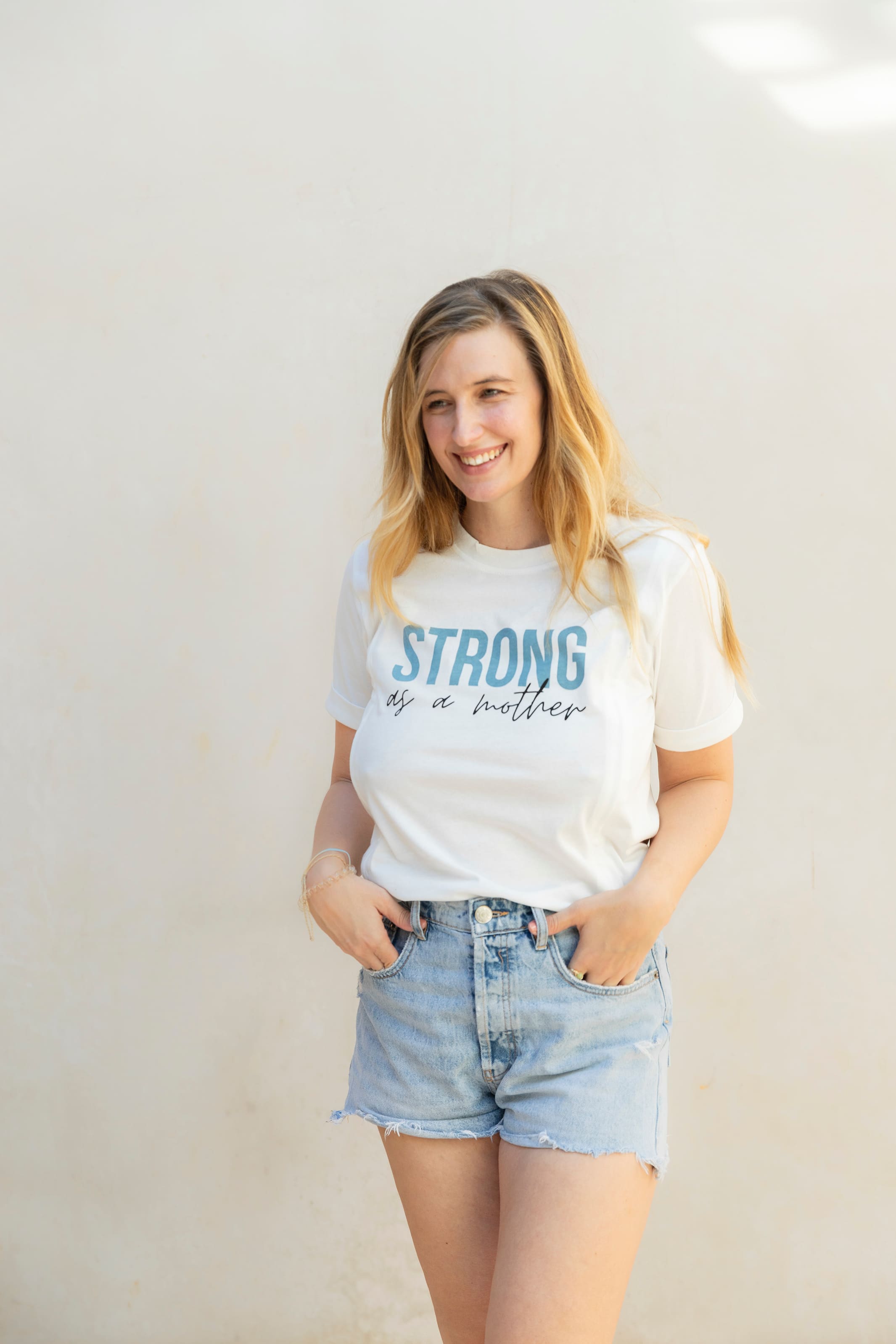 zoom strong breastfeeding t-shirt