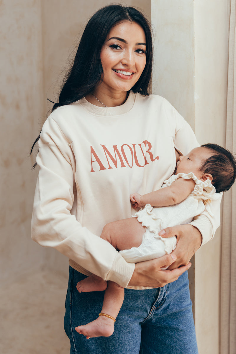 AMOUR ecru breastfeeding sweatshirt