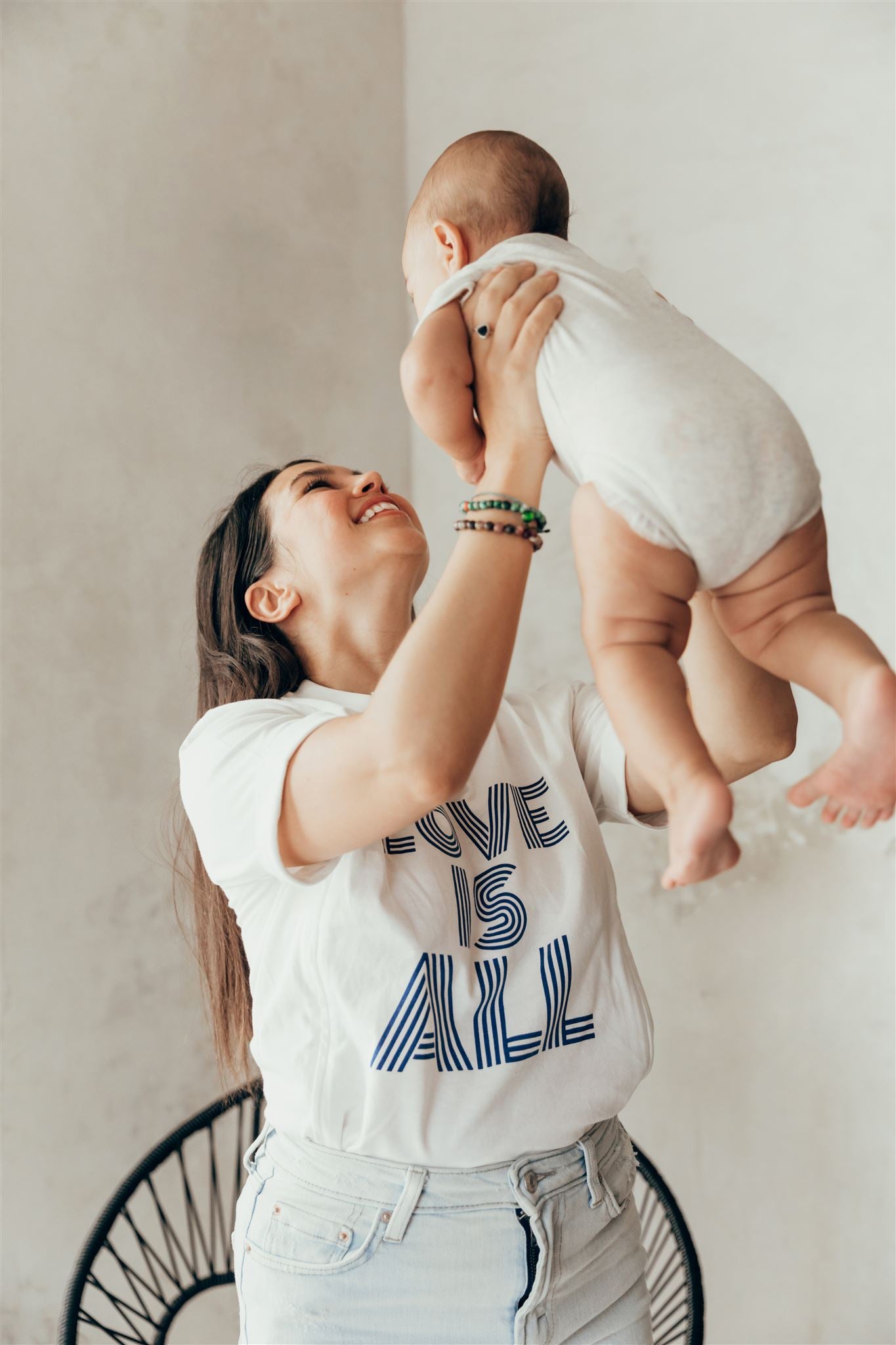 Breastfeeding t-shirt LOVE IS ALL 