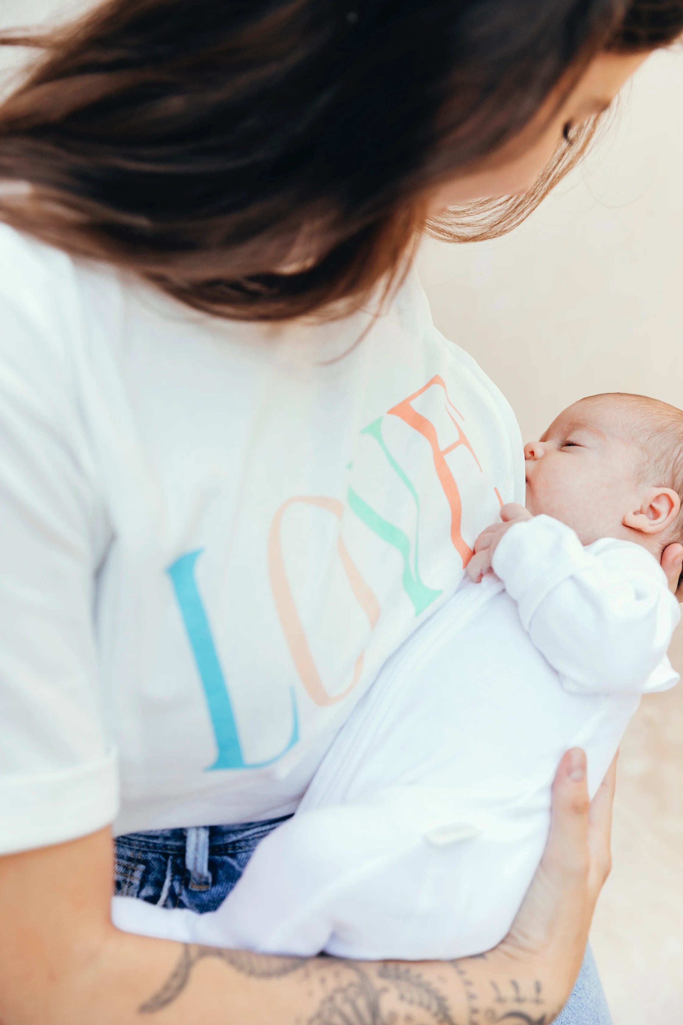 breastfeeding with tshirt