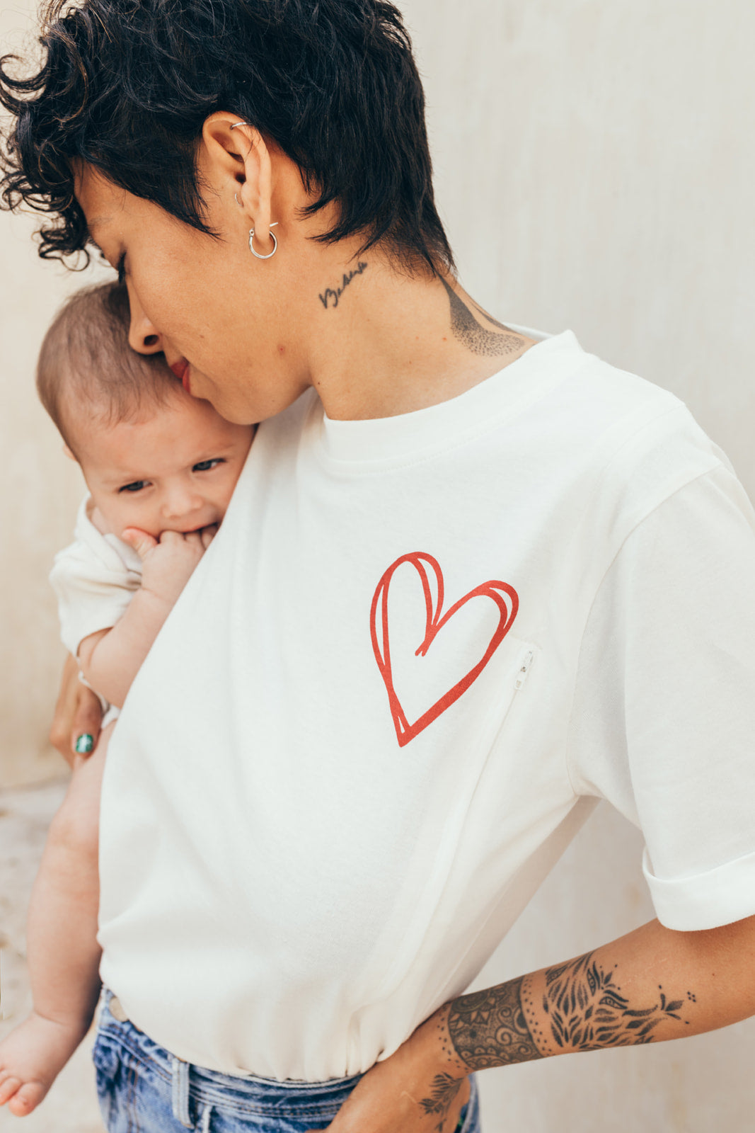 Breastfeeding t-shirt RED HEART 