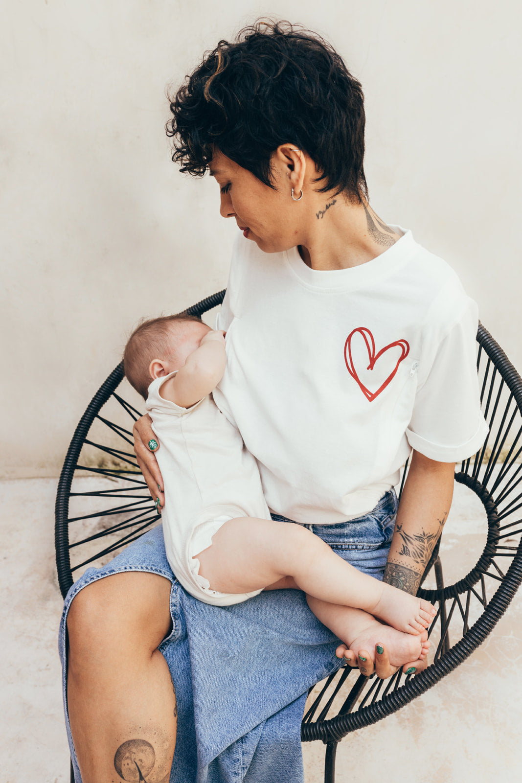 Breastfeeding t-shirt RED HEART 