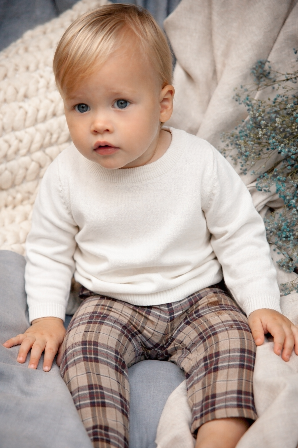 Unisex Amore Ecru Sweater