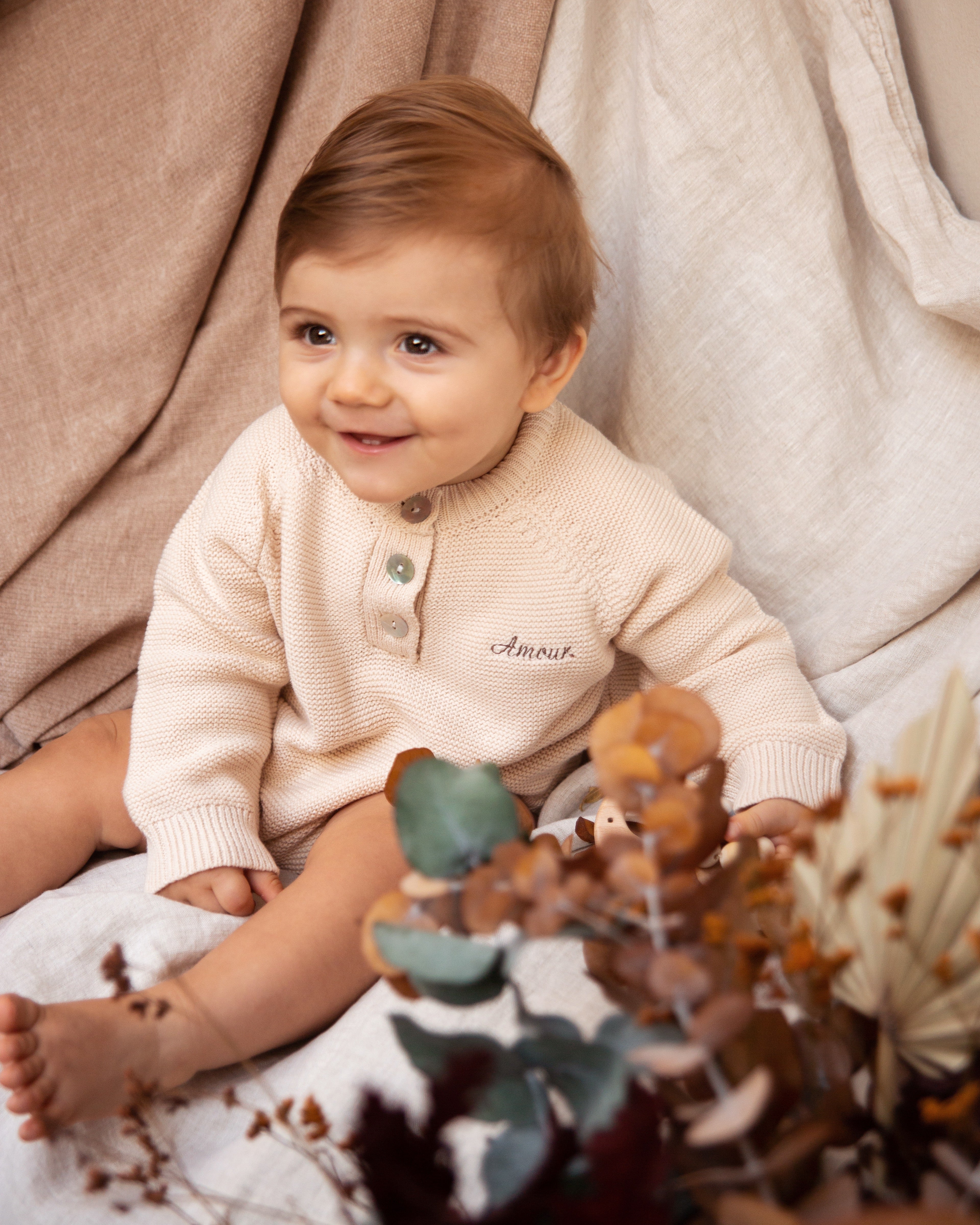 Unisex beige romper knit