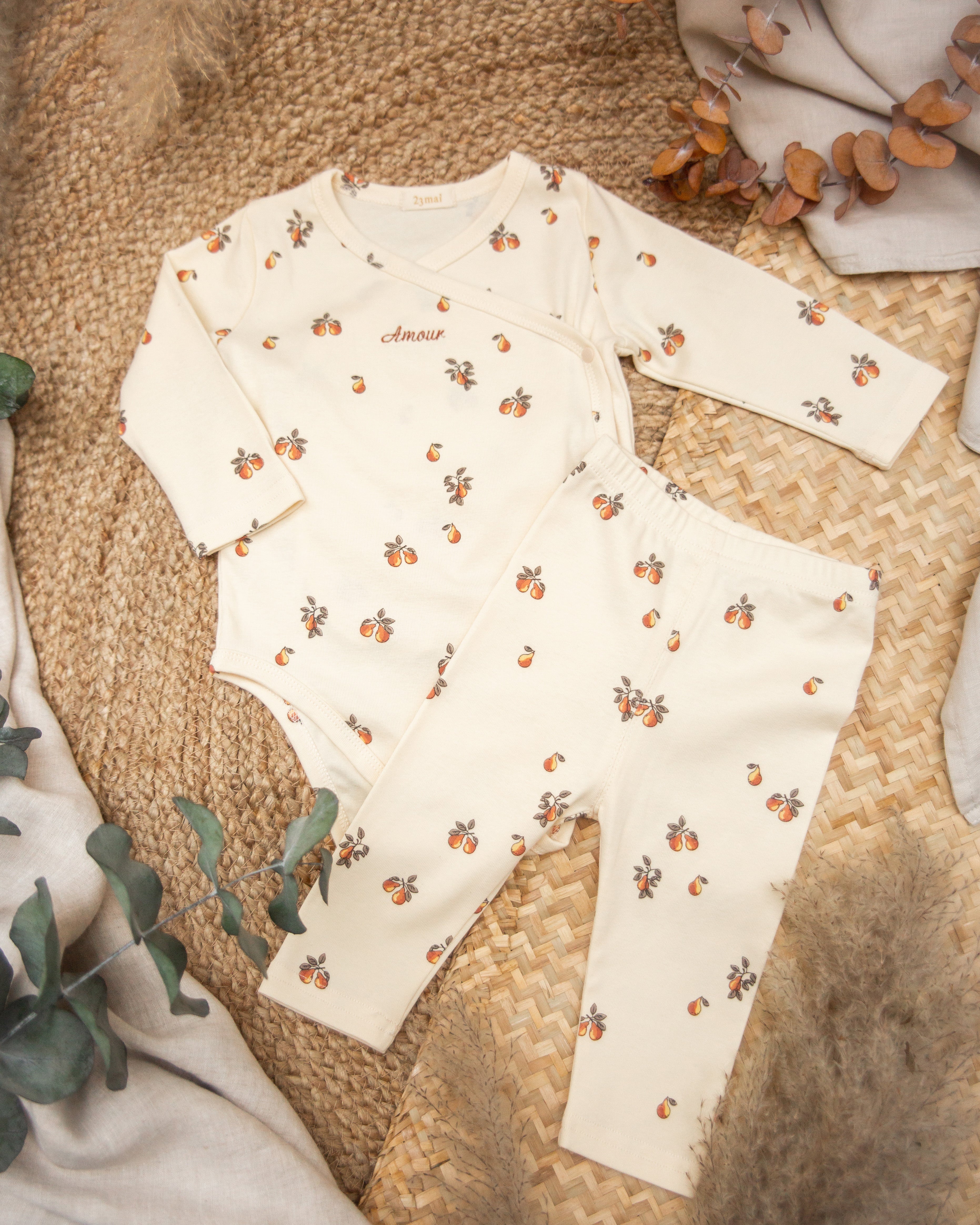 2-piece pear pyjamas