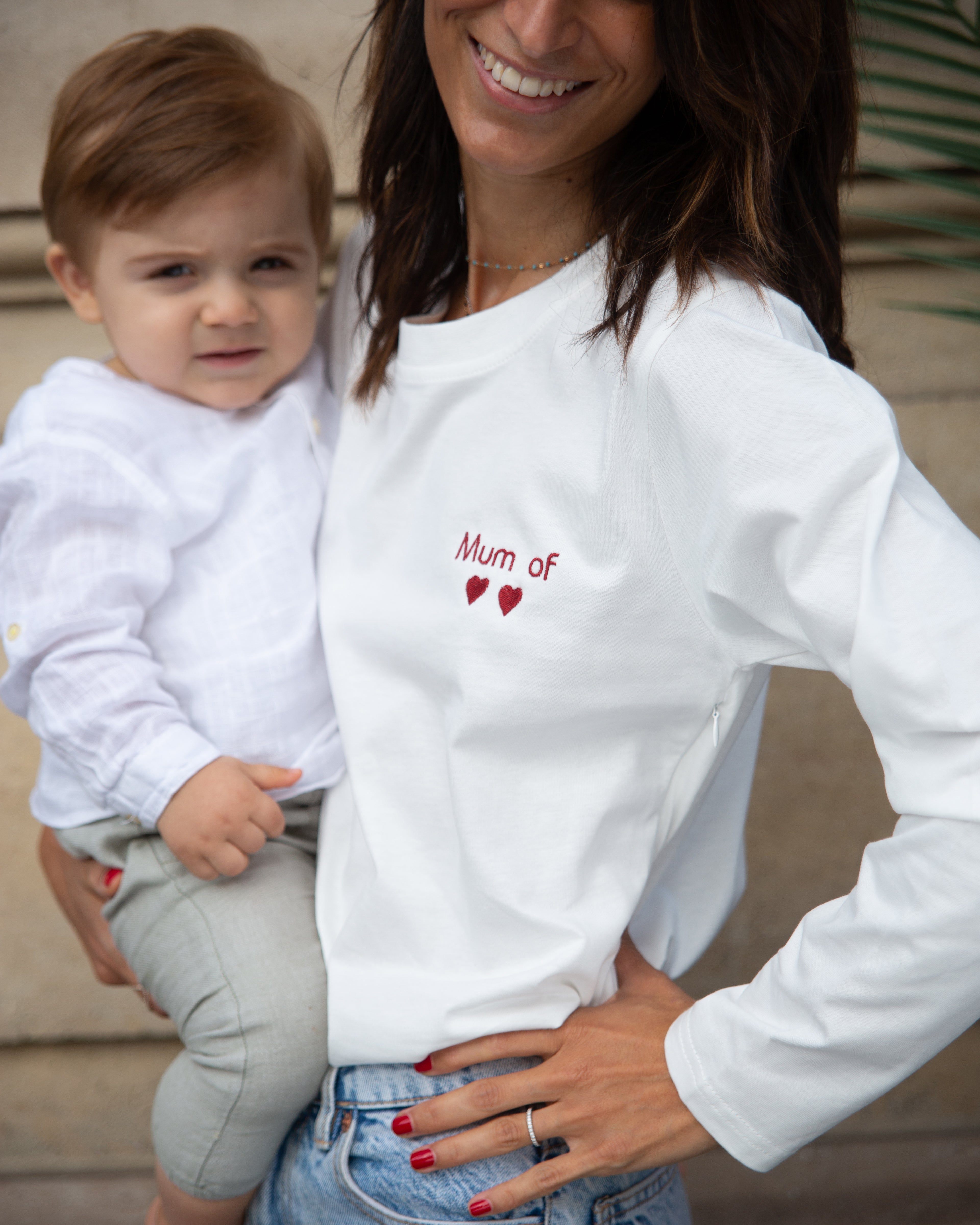 Weißes Langarm-Still-T-Shirt