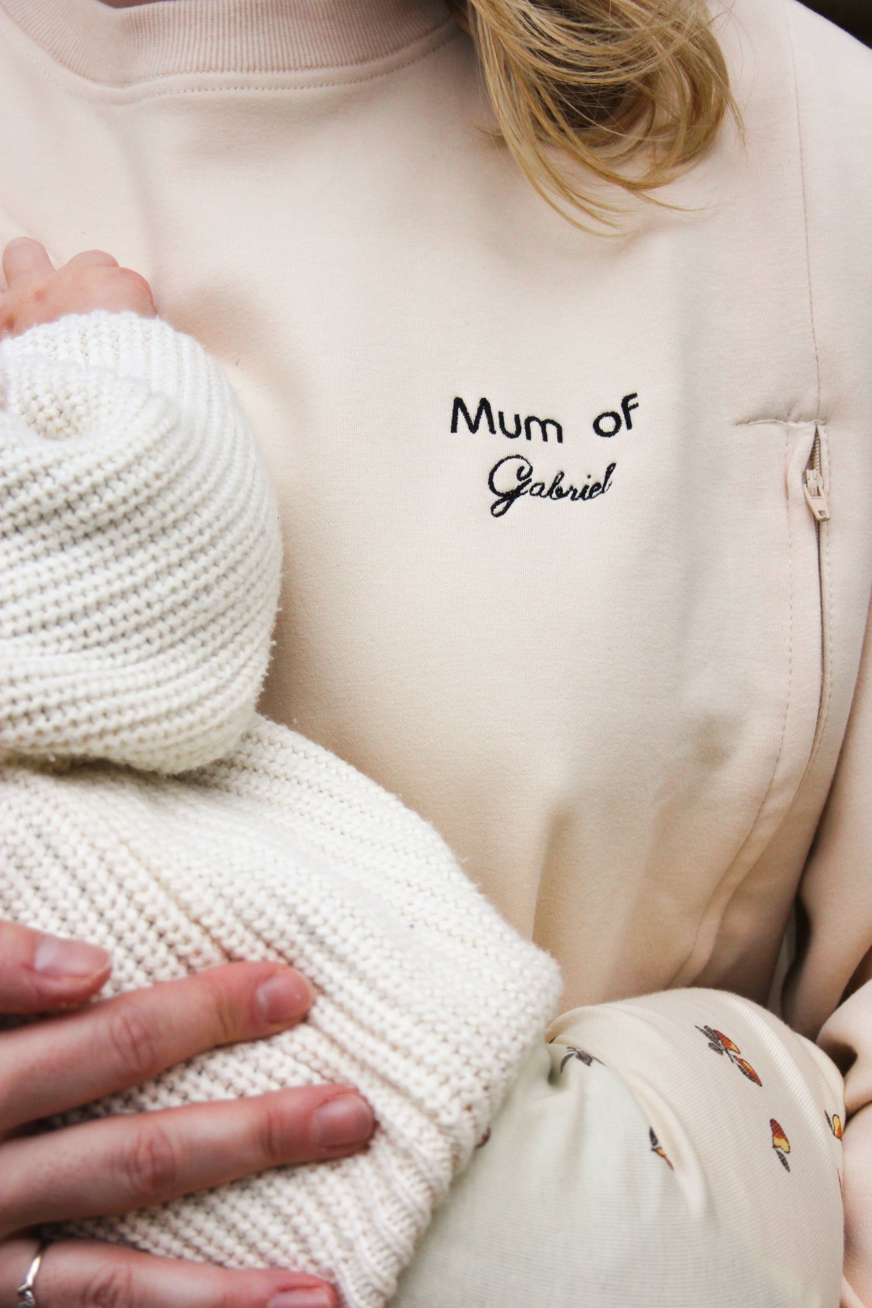 Breastfeeding sweatshirt MY NAME