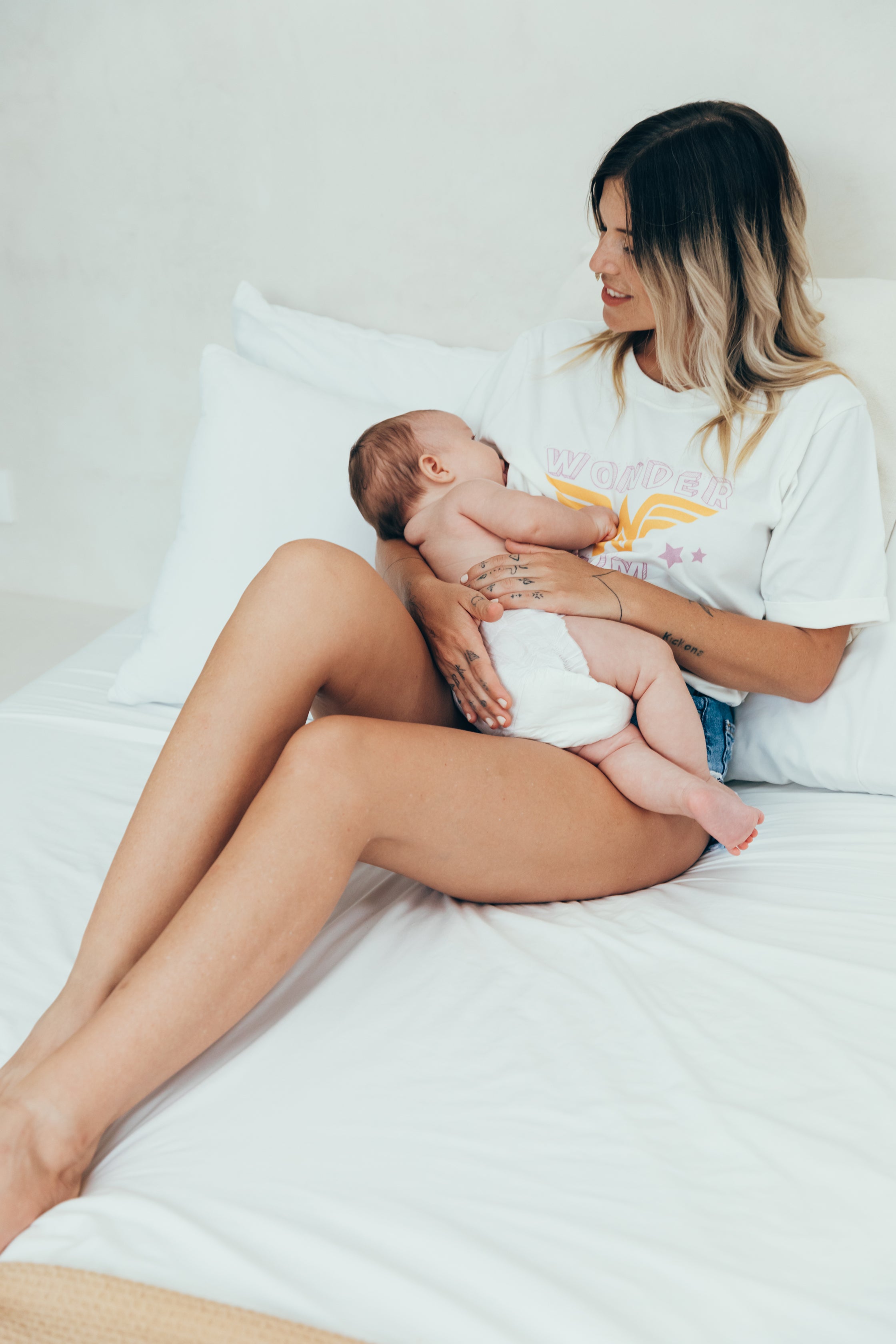 Breastfeeding t-shirt wonder mum print